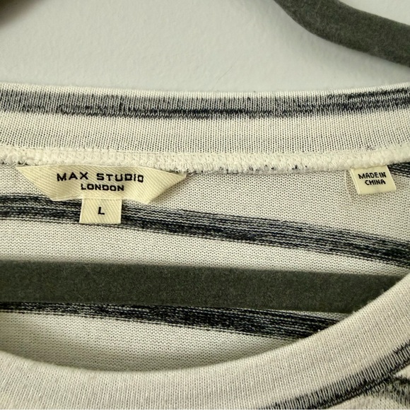 Max Studio Parisan Chic Black and White Oversized Striped Top - Picture 2 of 4